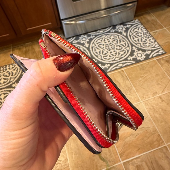 kate spade red pink floral heart zip wallet with gold logo - Picture 5 of 5